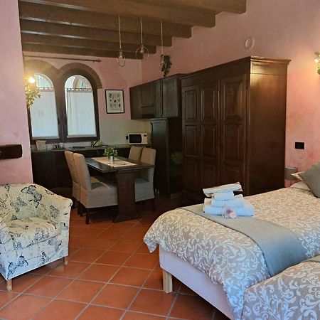 Monolocale Elvira Abbadesse Guest House Milano Eksteriør billede