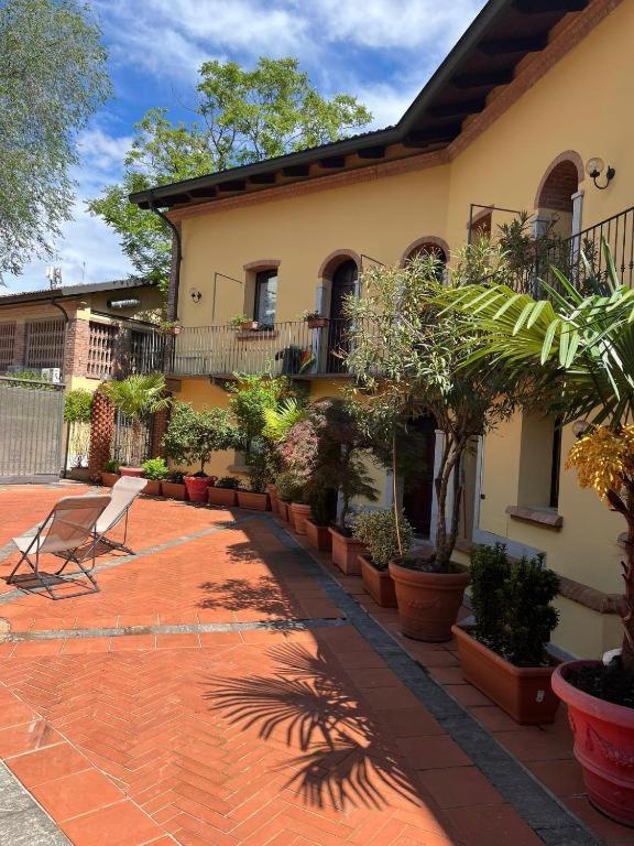 Monolocale Elvira Abbadesse Guest House Milano Eksteriør billede